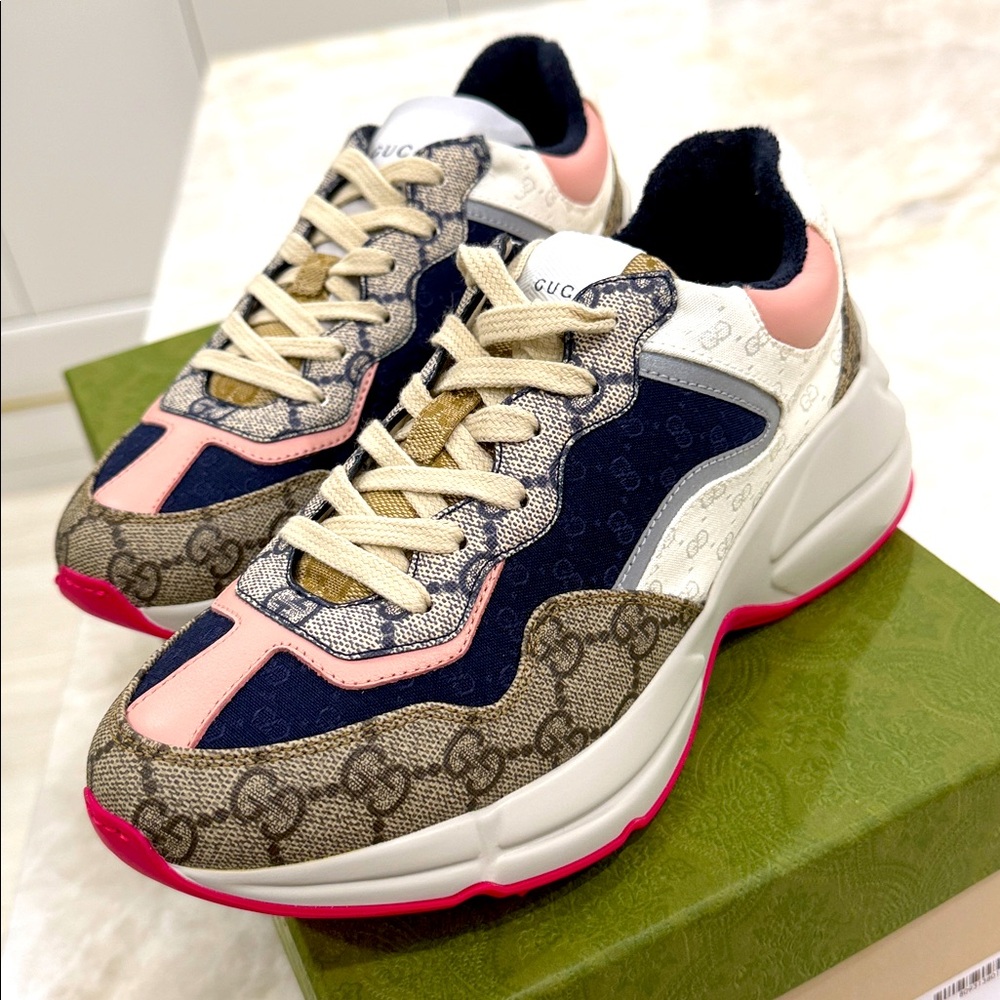 NIB Gucci Rhyton Runner Sneaker Beige White Pink Blue and Brown Size 7
